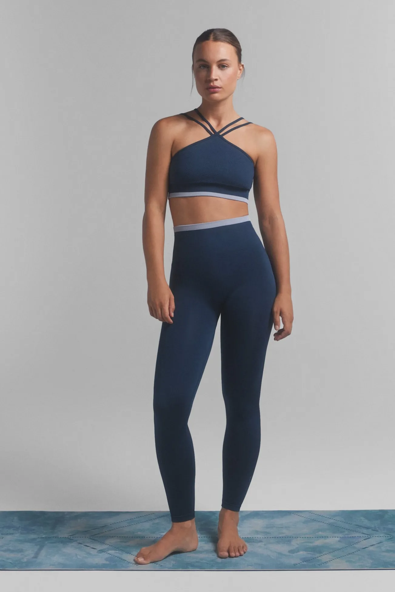 Soutien desportivo SEAMLESS COMFORT azul. Colaboração especial @ffitcoco