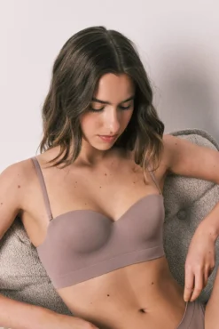 Soutien strapless sem costura marrom