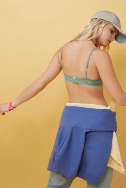 Soutien top triangular renda verde