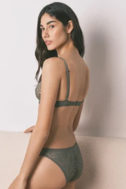 Soutien triangular NATURAL em renda caqui