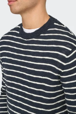 Strick- Herrenpullover mit regular fit.