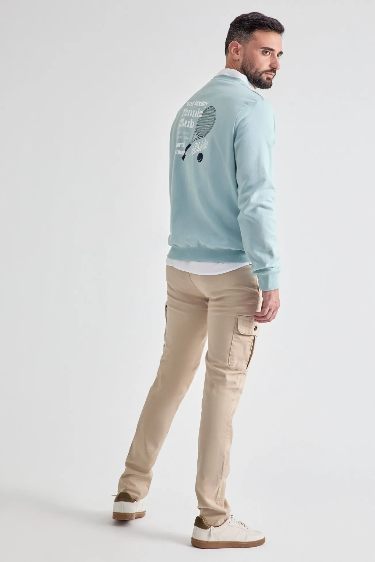 Sweatshirt