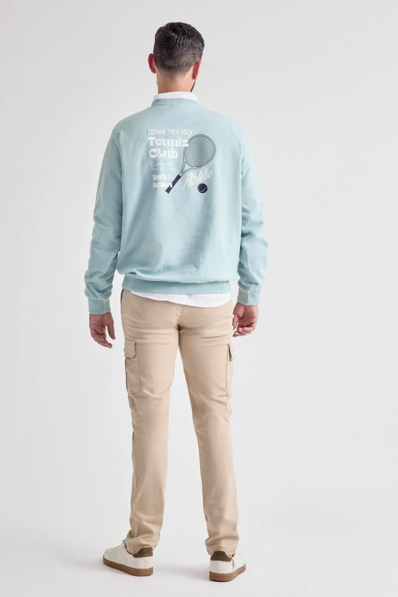 Sweatshirt