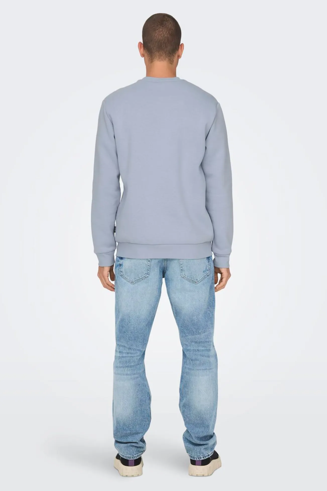 Sweatshirt básico masculino com gola redonda