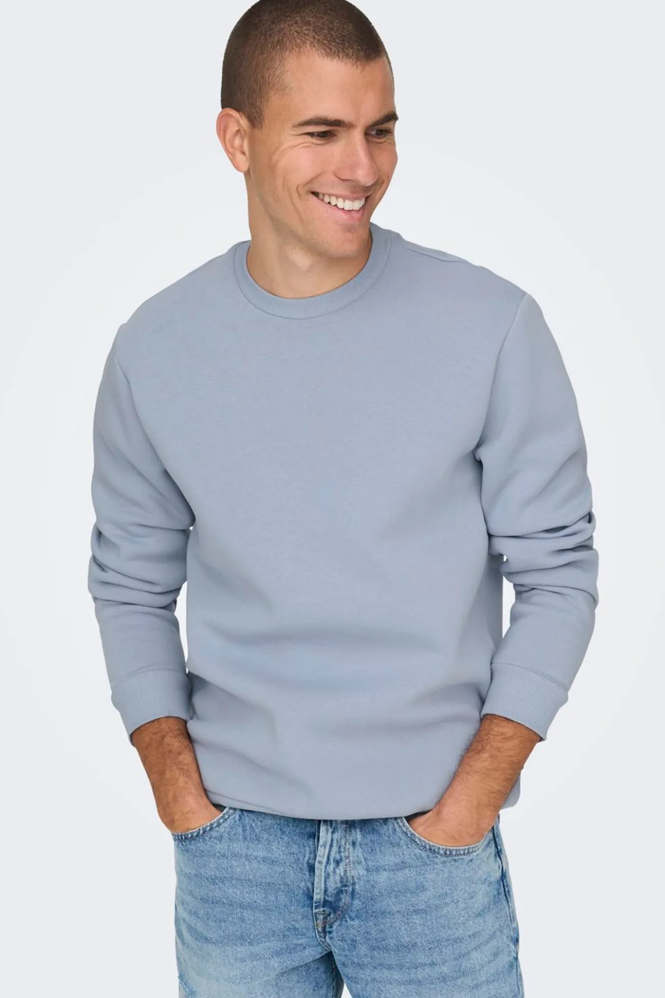 Sweatshirt básico masculino com gola redonda