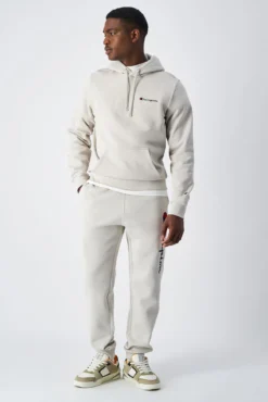 Sweatshirt com capuz