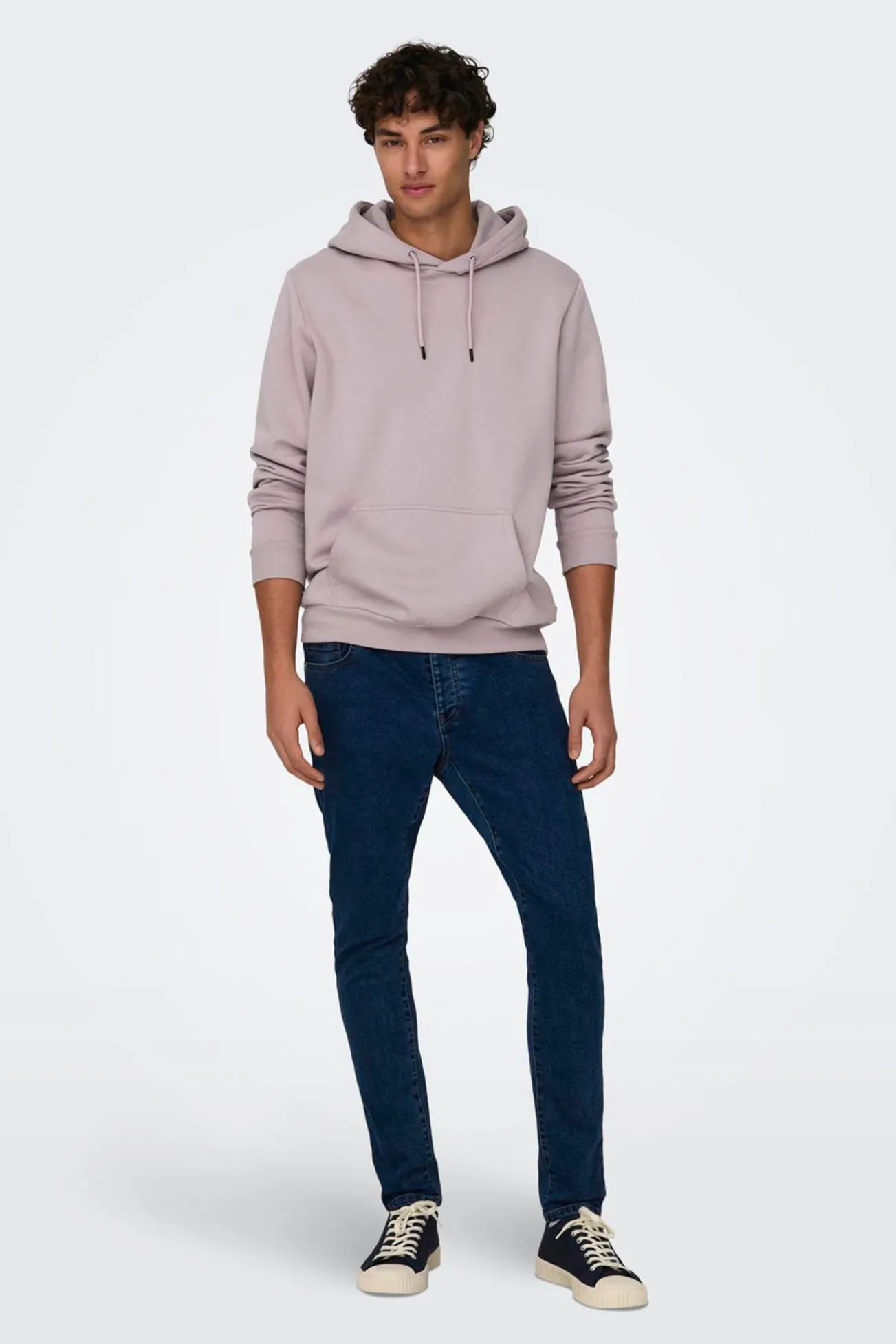 Sweatshirt com capuz de lã