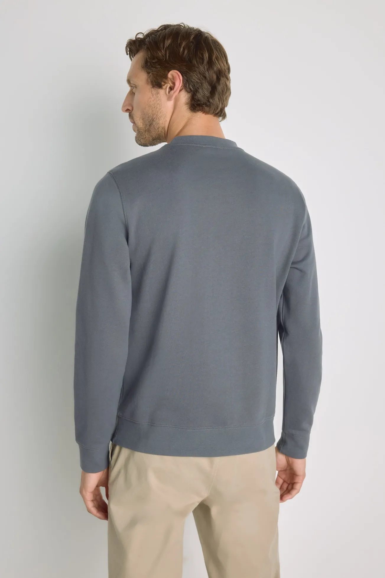 Sweatshirt gola redonda com logo