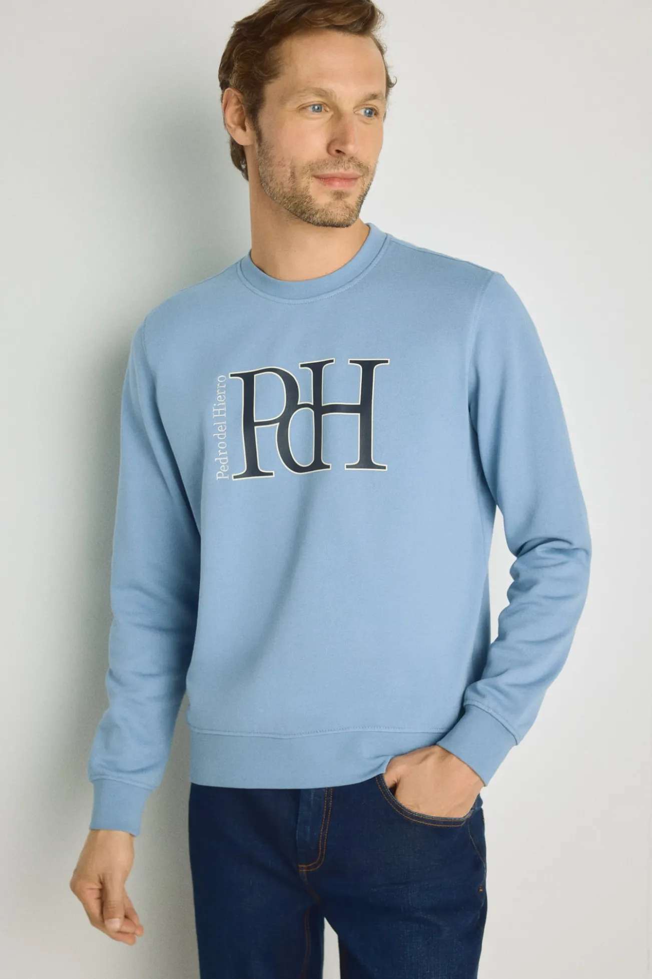 Sweatshirt gola redonda com logo