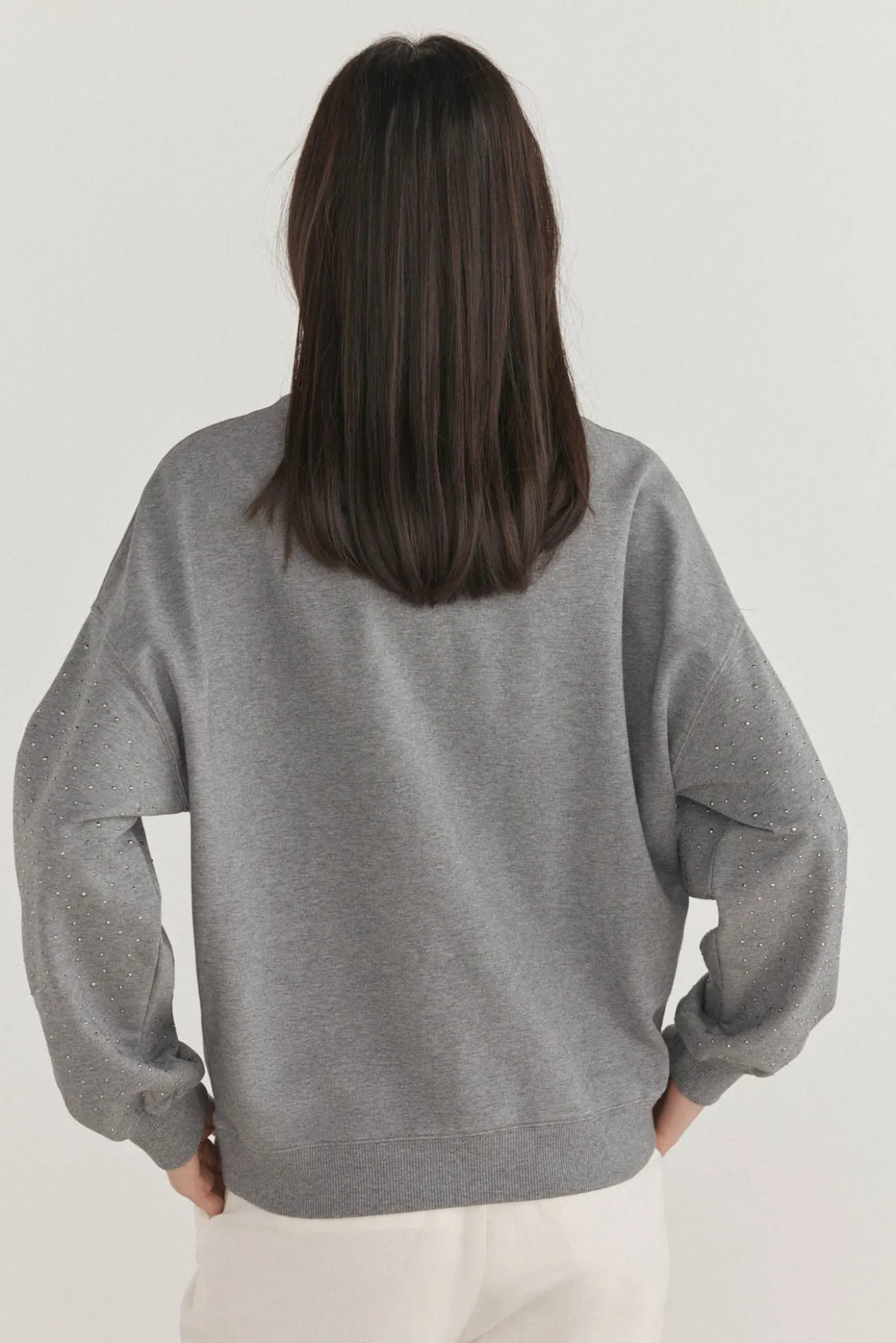 Sweatshirt liso com strass