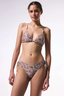 Top de biquíni triangular com estampa de zebra marrom