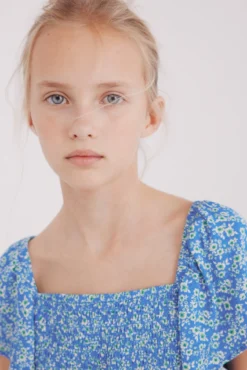 Top estampado com babados para menina