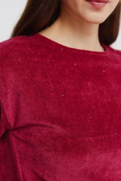 T-shirt cravejada de chenille