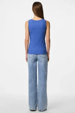 T-shirt de alças