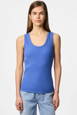 T-shirt de alças