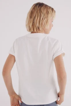 T-shirt de dinossauro para menino