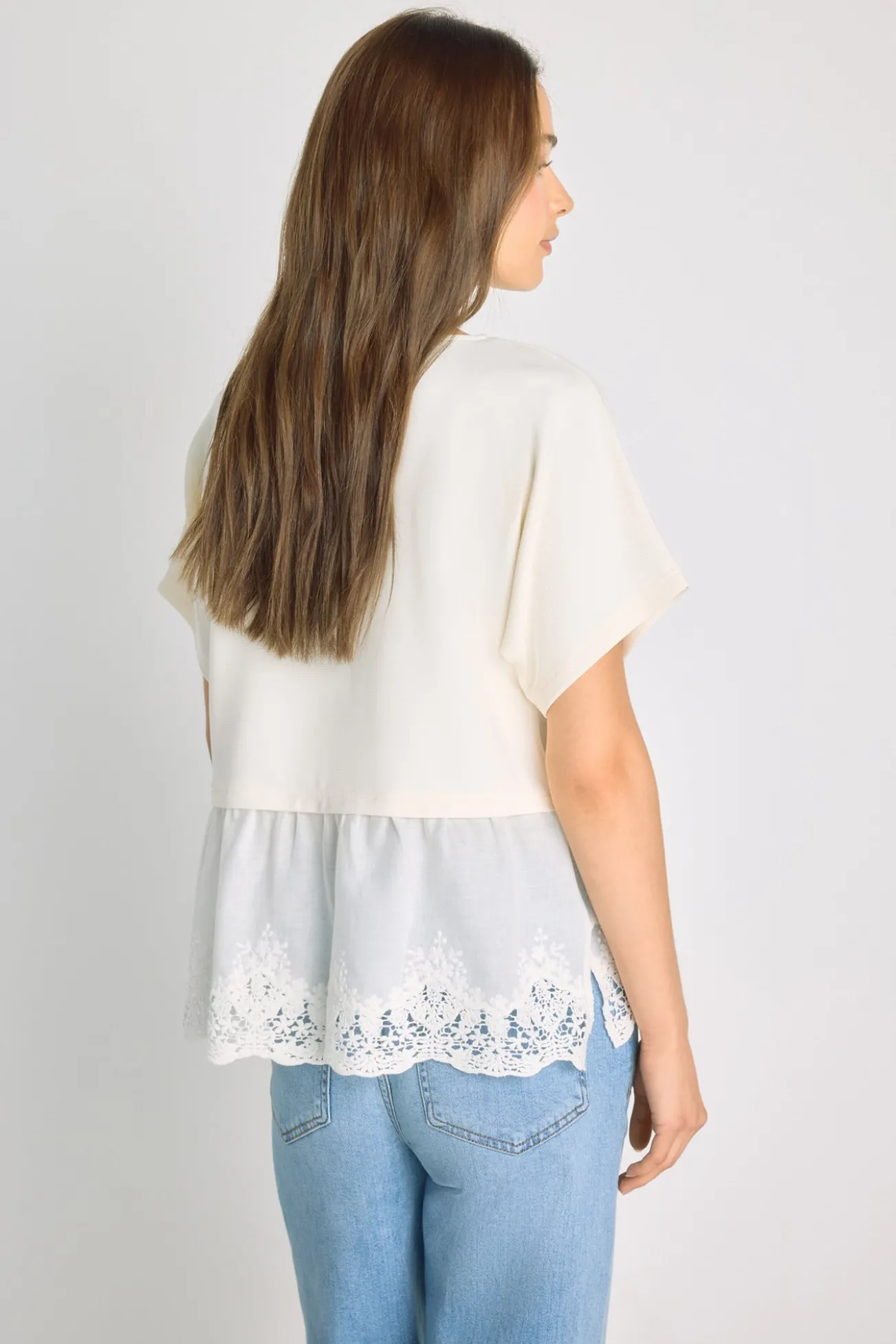 T-shirt de manga curta com renda