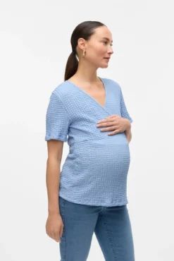 T-shirt de manga curta maternity e amamentação