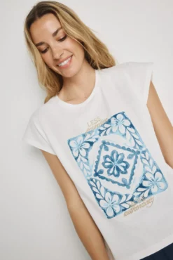 T-shirt estampada de manga curta