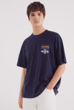 T-shirt estampagem étnico