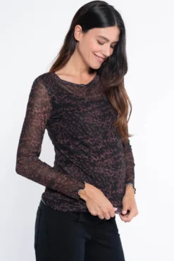 T-shirt justa de tule estampado
