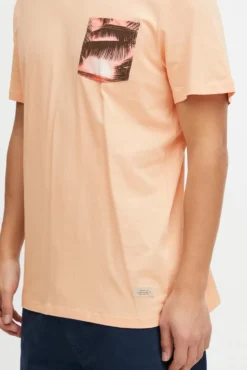 T-shirt Manga Curta - Bolso Estampado