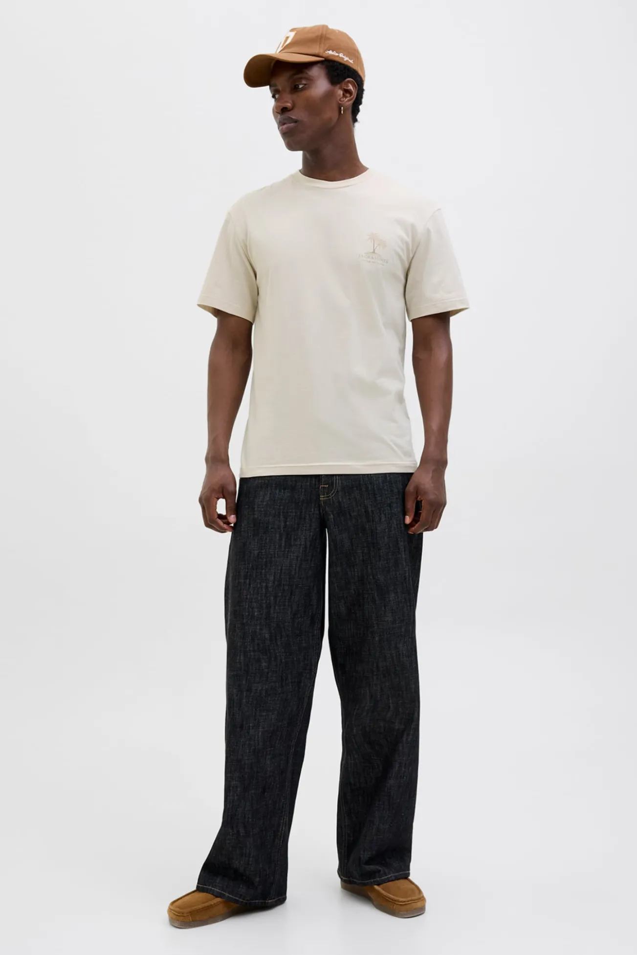 T-shirt slim com estampado nas costas