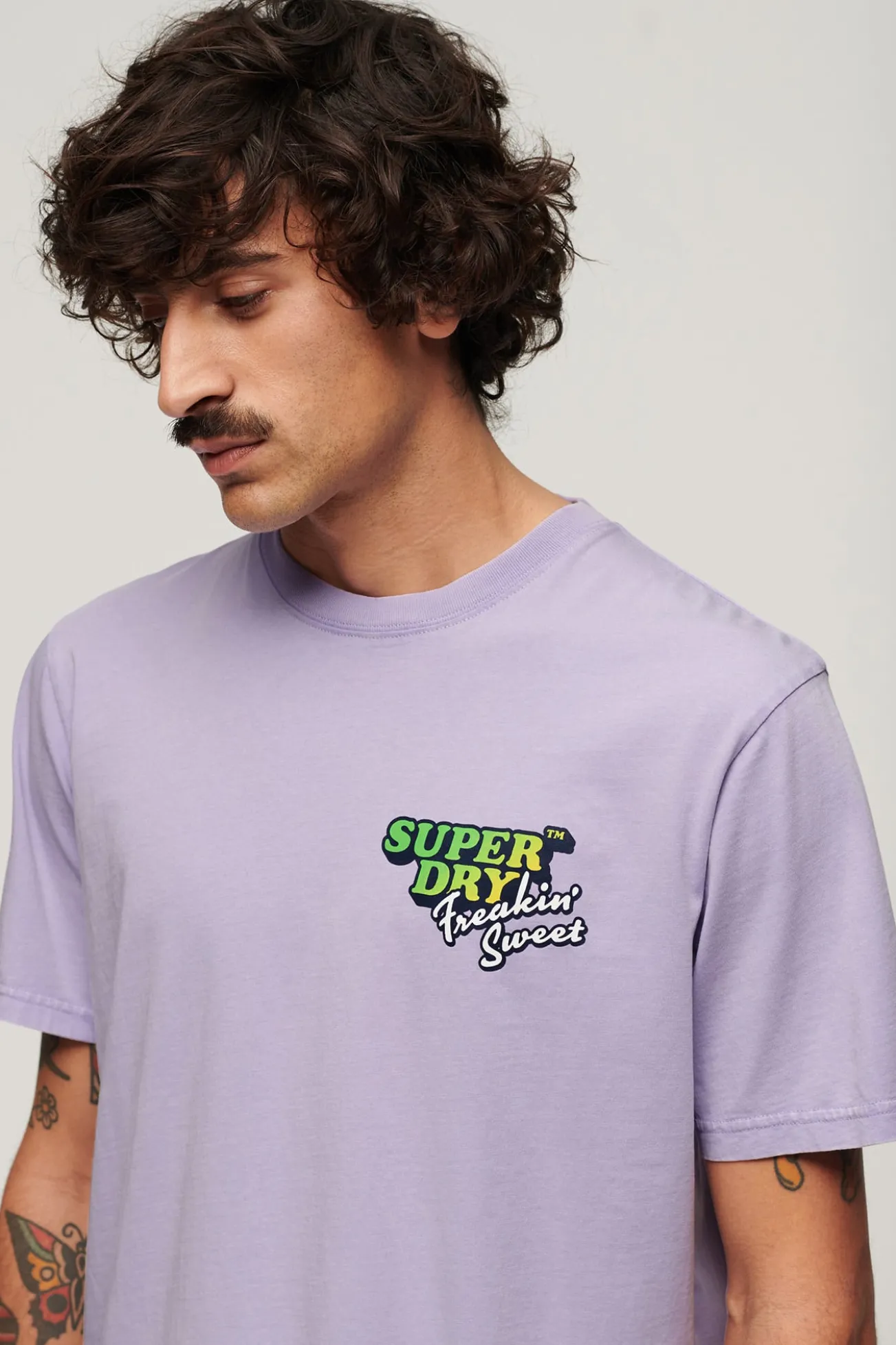 T-shirt solta Neon Travel