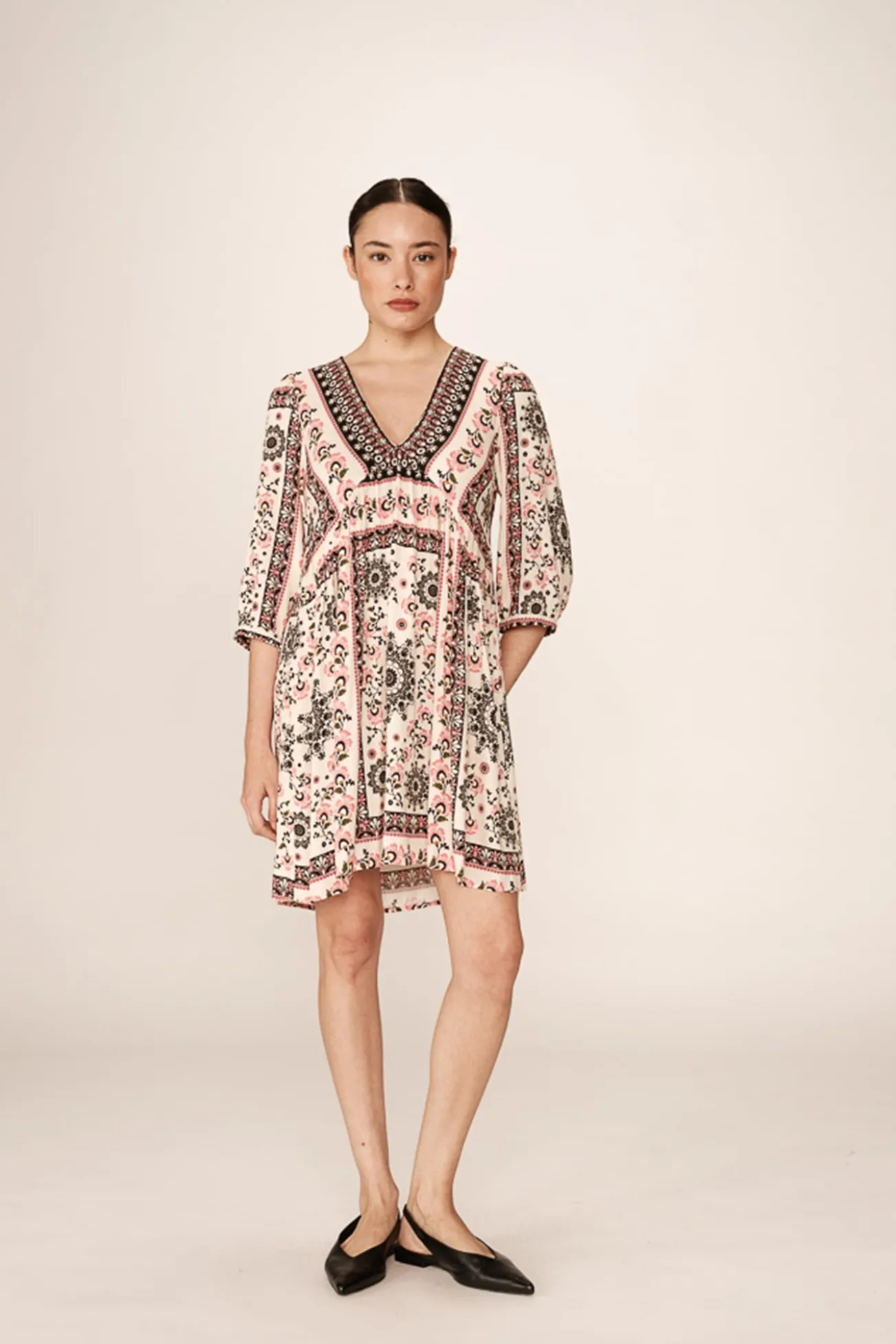 Vestido babydoll estampado boêmio