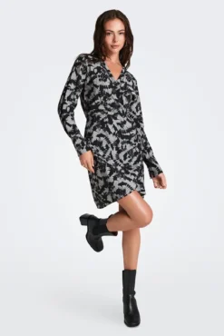 Vestido bodycon manga comprida