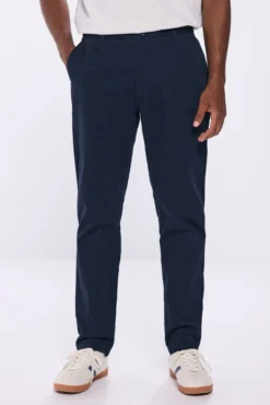 Vestido calças chino slim fit confortável