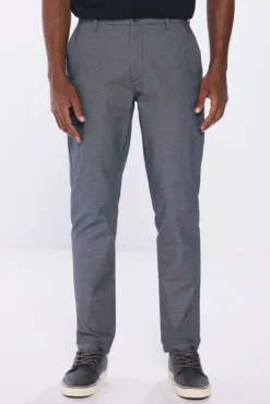 Vestido calças chino slim fit confortável