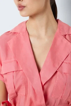 Vestido camiseiro curto