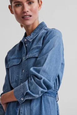 Vestido camiseiro denim midi