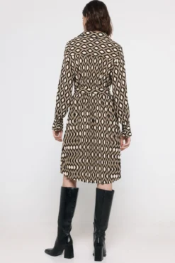 Vestido camiseiro midi