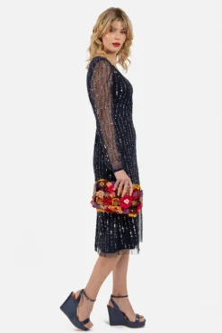Vestido com decote cruzado