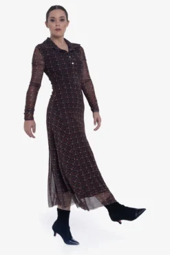 Vestido com estampado de flores