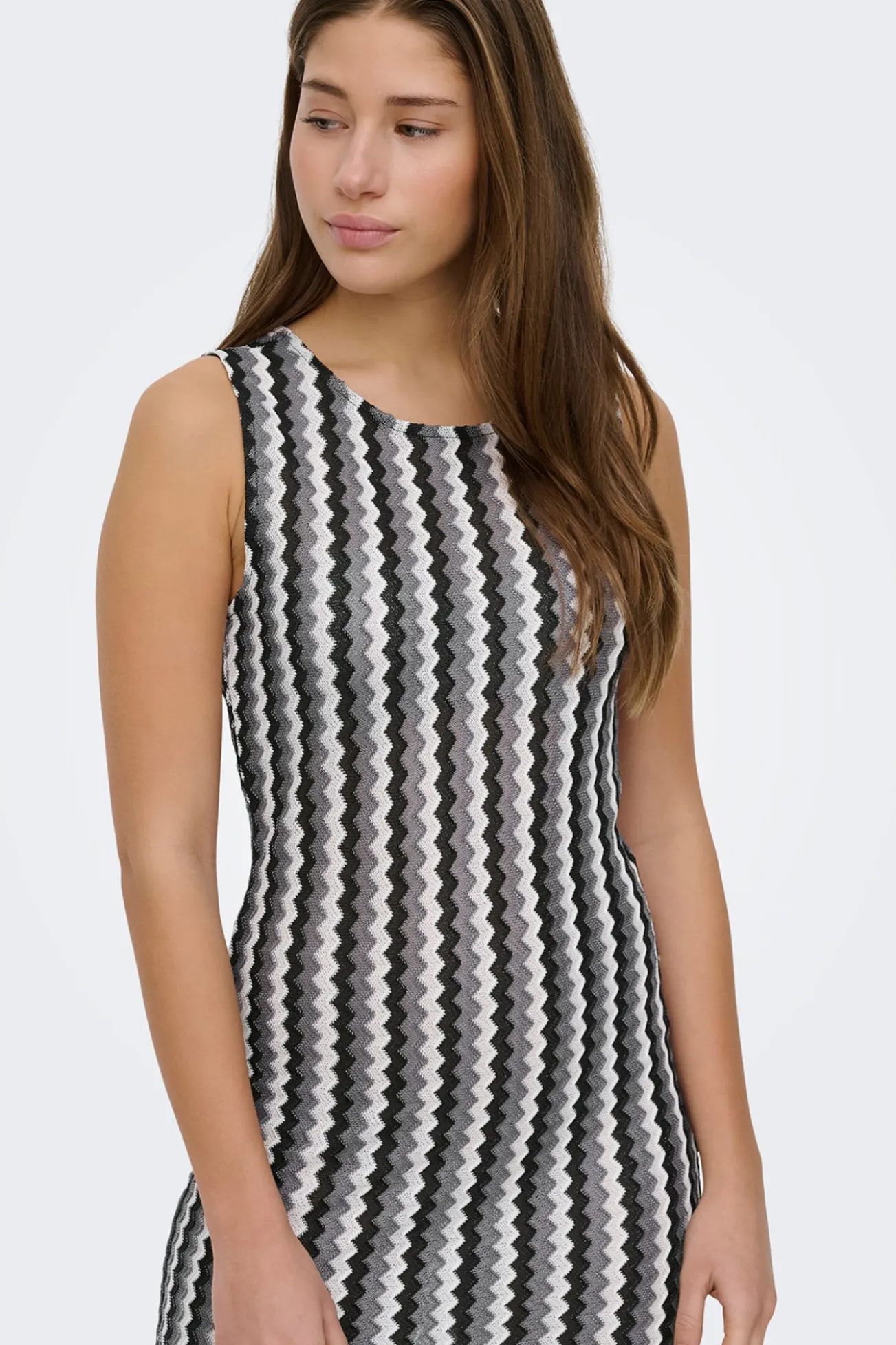 Vestido comprido estampado zigzag