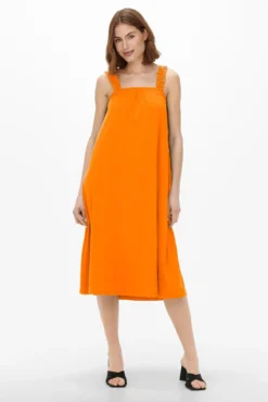 Vestido comprido sem mangas
