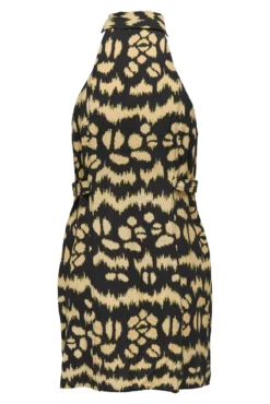 Vestido curto camiseiro