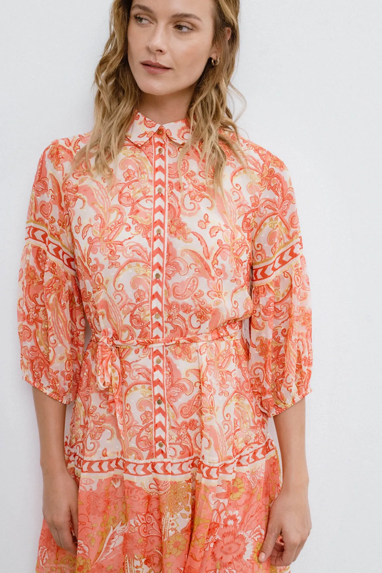 Vestido curto camiseiro