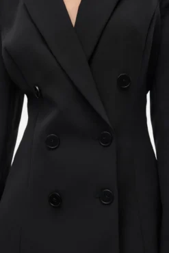 Vestido curto com botões