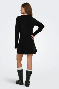 Vestido curto com folho