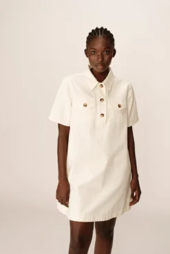 Vestido curto de algodão