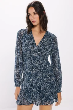 Vestido curto de chiffon com estampado de lurex