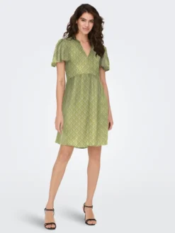 Vestido curto decote em V