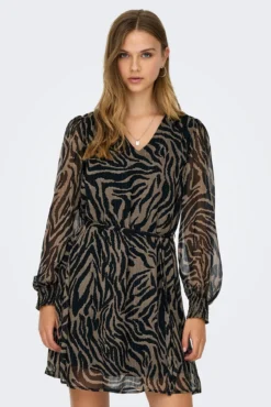 Vestido curto de lurex