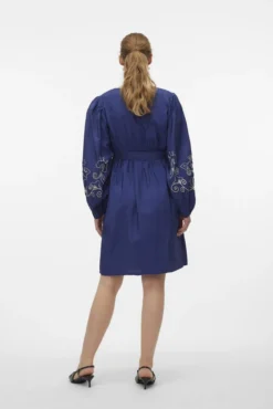 Vestido curto de manga comprida maternity