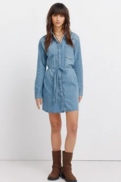 Vestido curto denim com cinto