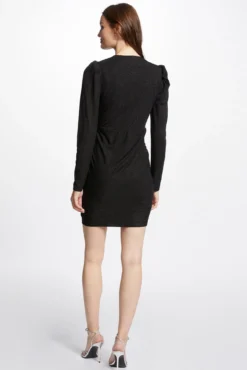 Vestido curto justo